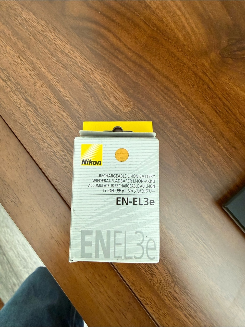 Nikon EN-EL3e Battery Box in White and Yellow